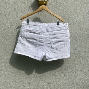 Current/Elliott Boyfriend White Denim women’s Shorts size 32